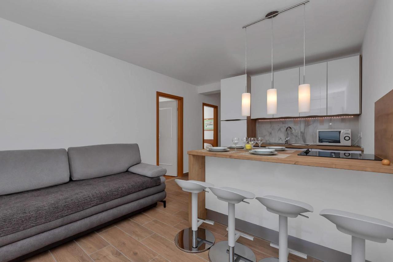 Ivan Sea View Apartment Макарска Экстерьер фото