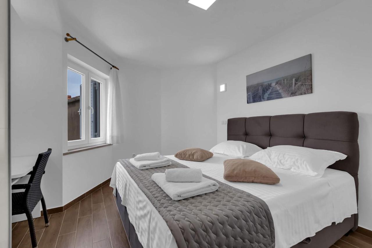 Ivan Sea View Apartment Макарска Экстерьер фото