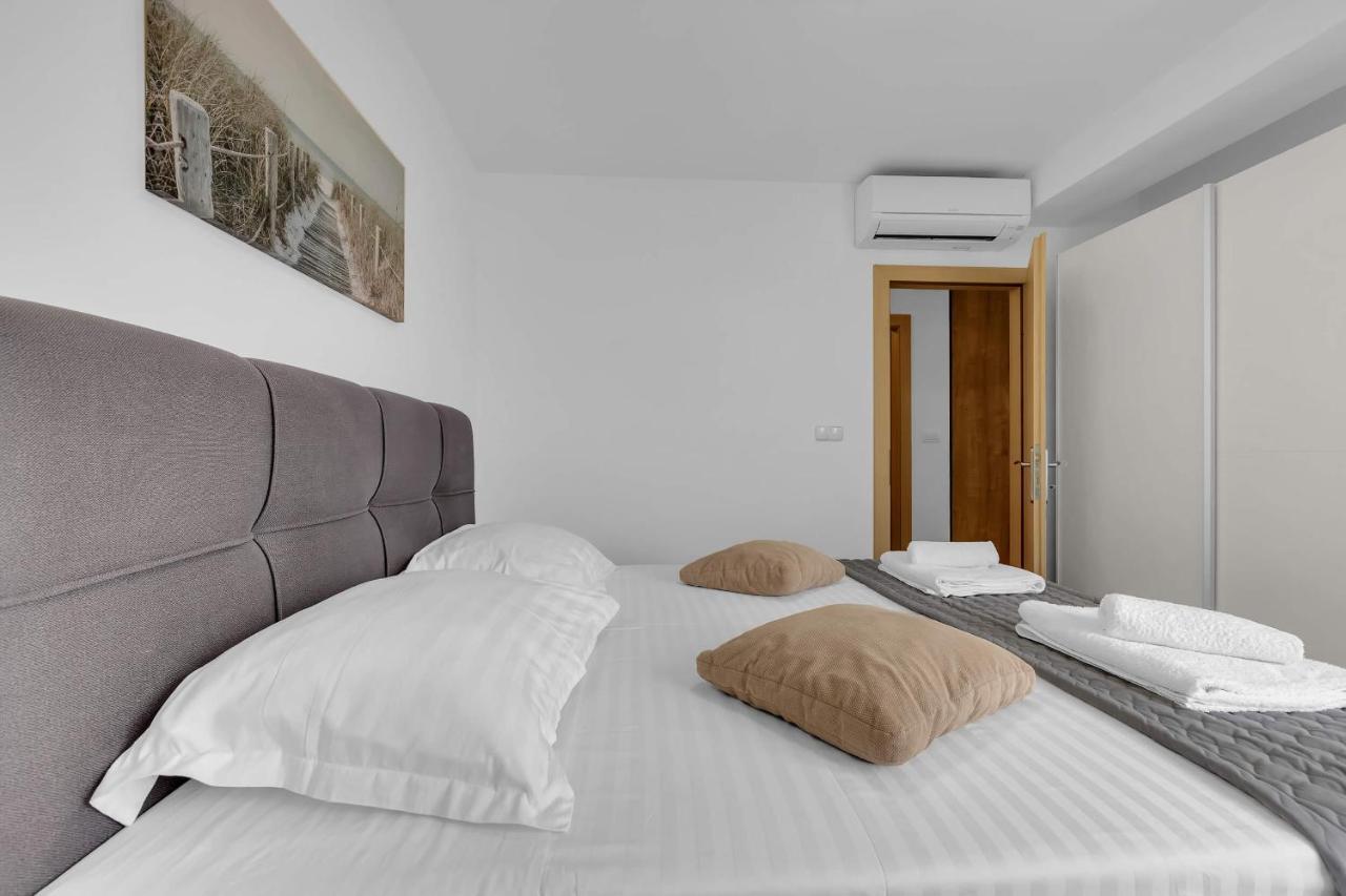 Ivan Sea View Apartment Макарска Экстерьер фото