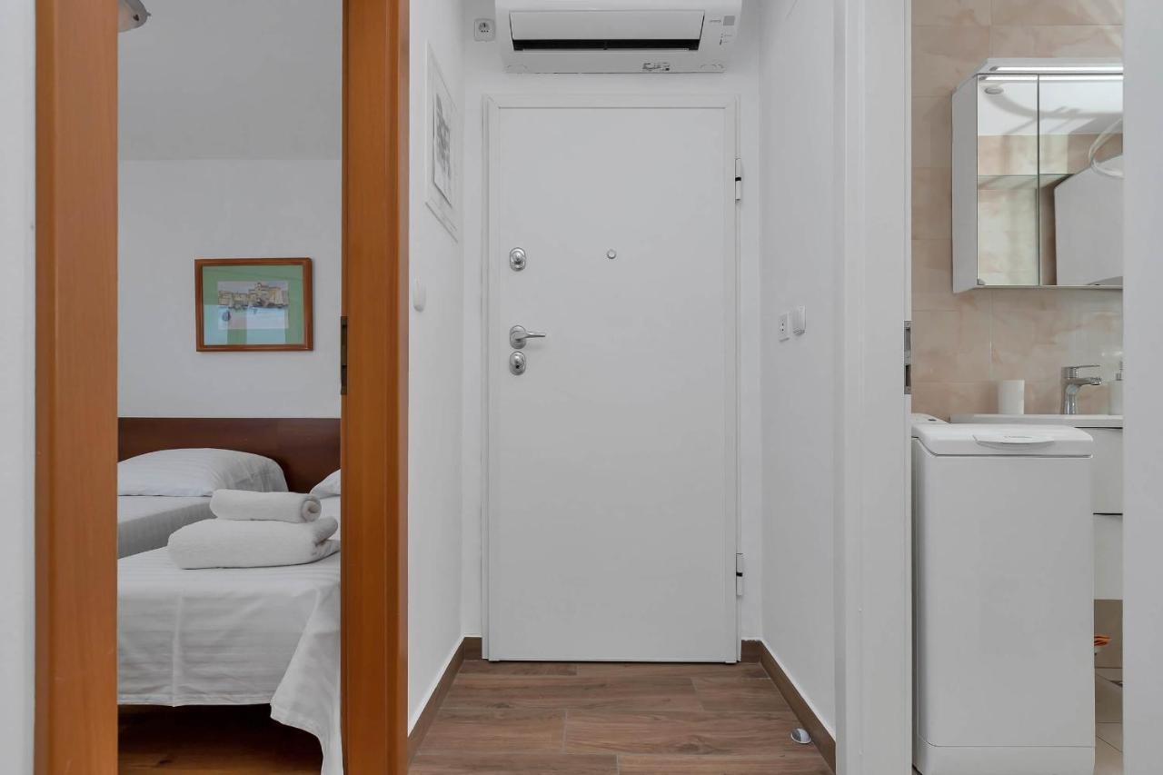 Ivan Sea View Apartment Макарска Экстерьер фото