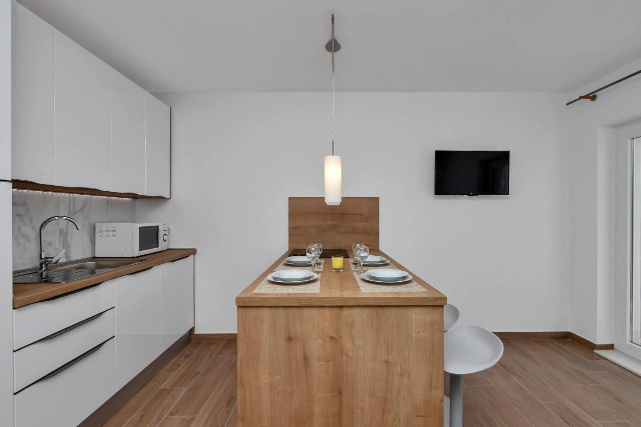 Ivan Sea View Apartment Макарска Экстерьер фото